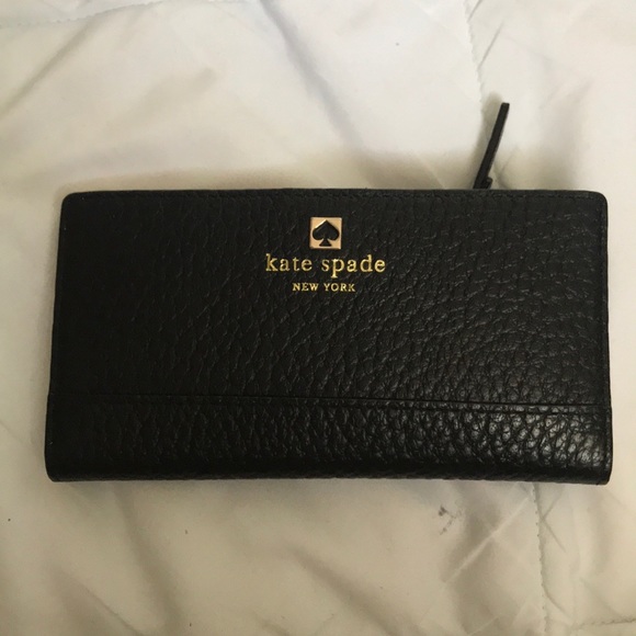 kate spade Handbags - Pebbled leather black Kate Spade wallet 🖤